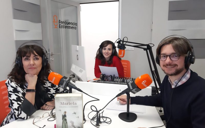 Fotografía en Frecuencia Enfermera con Yolanda Guerrero y su novela Mariela