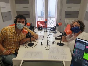 Iris y Pedro Soriano en Frecuencia Enfermera grabando el podcast de ffpaciente 2